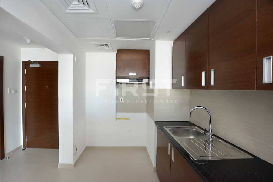 6 Internal Photo of 1 Bedroom Apartment in The Gate Tower Shams Abu Dhabi Al Reem Island Abu Dhabi UAE (4). jpg