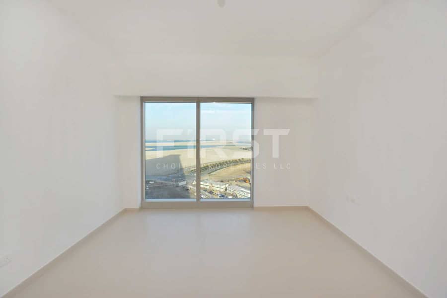 12 Internal Photo of 1 Bedroom Apartment in The Gate Tower Shams Abu Dhabi Al Reem Island Abu Dhabi UAE (13). jpg