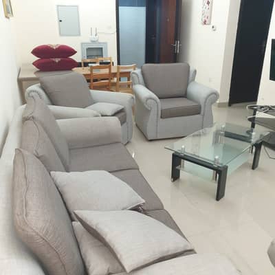 1 Bedroom Flat for Rent in Al Taawun, Sharjah - Sharjah cooperation room and hall 3700 including internet and parkin free inside the building