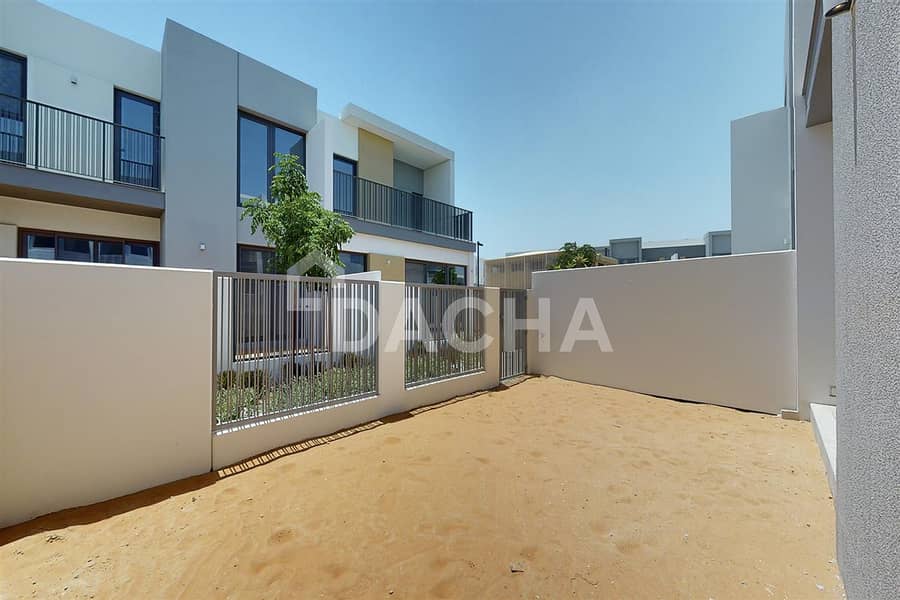 Brand New / Ready to Move In / Easy Viewing Brand New / Ready to Move In / Easy Viewing