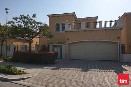 5 Bedroom Villa for Sale in Jumeirah Park, Dubai - Vacant 5 Bedrooms villa with private swimming pool