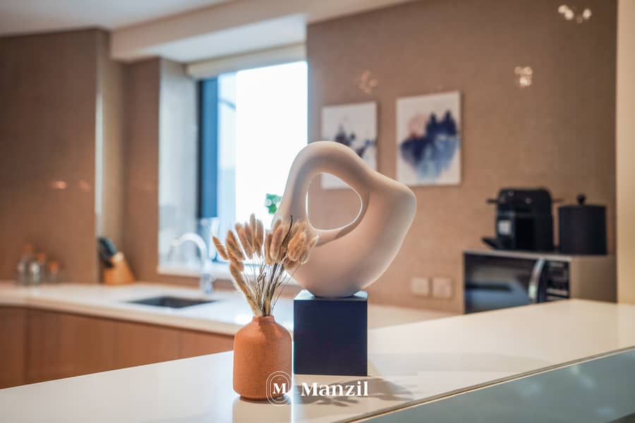 24 Kitchen Area