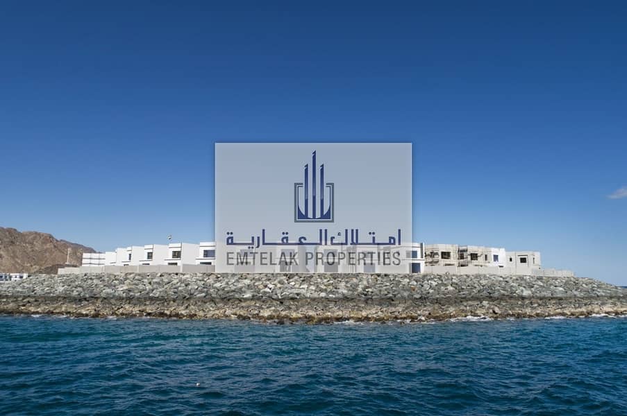 2 Own a luxury villa in island in Al aqah Beach