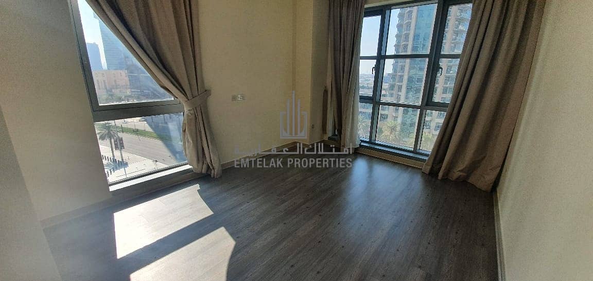11 High Floor | Super Spacious | Ready To Move