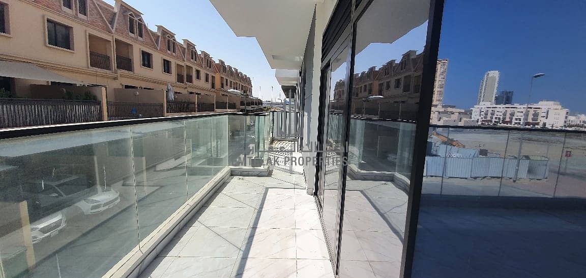 11 1 BED SUITES|LUXURY APPARTMENT|45000 AED  PER YEAR|