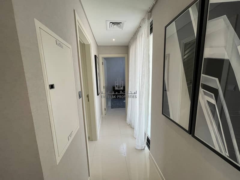 19 luxury 5bd villa with maid room instalment 10years