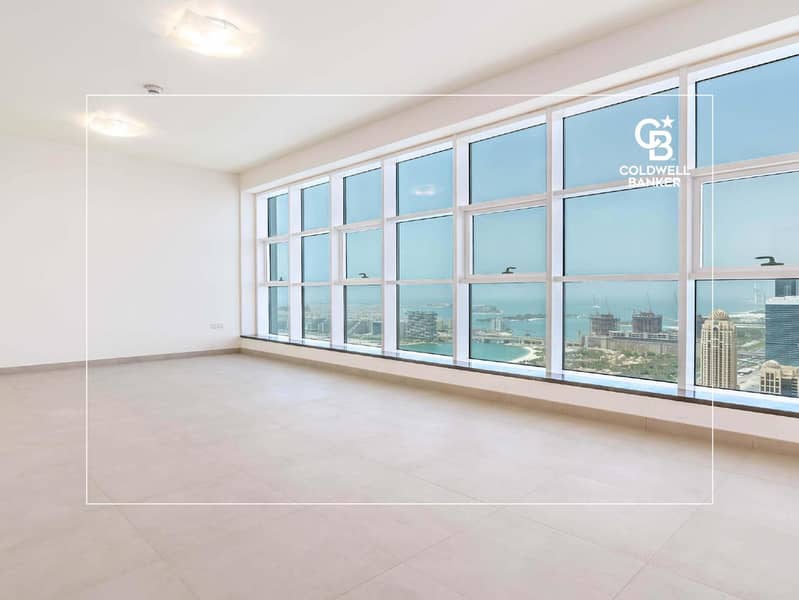 Penthouse on Top Floor with Palm Jumeirah View