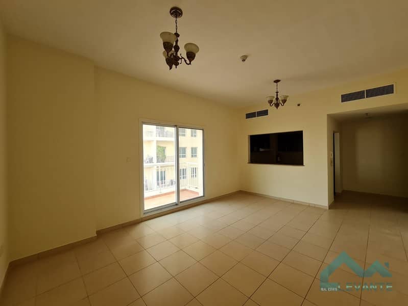 ELEGANT COZY 3 BEDROOM + MAID ROOM FOR RENT IN MAZYA 18