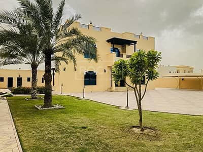 Full Renovated 5-Bed Villa in Al Barsha Full Renovated 5-Bed Villa in Al Barsha