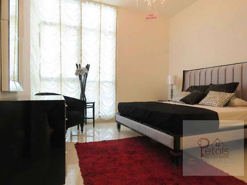 12 50K- 1 CHQ - POLO RESIDENCE - Furnished!