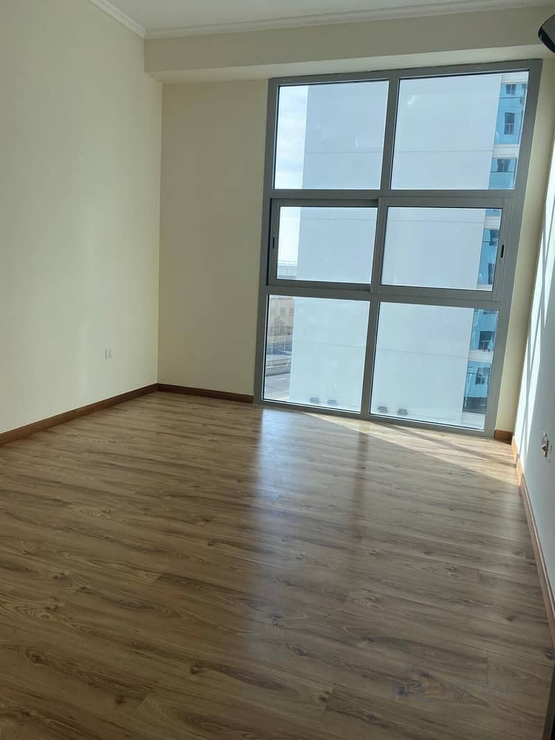 4 Large Apartment - Chiller Free - One BR For Rent