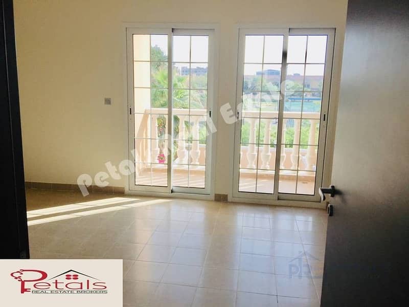 12 Best Location - Park View -  Single Row - One Bedroom Townhouse