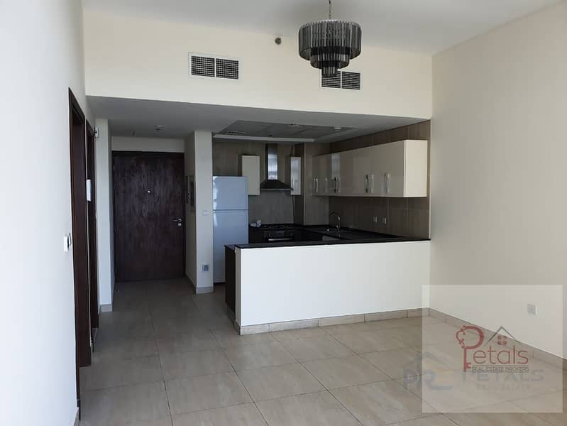 7 NEAR METRO|POOL VIEW|ONE BED ROOM