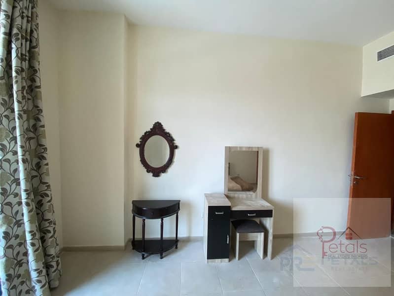 10 Fully Furnished I 1BR I Pool View