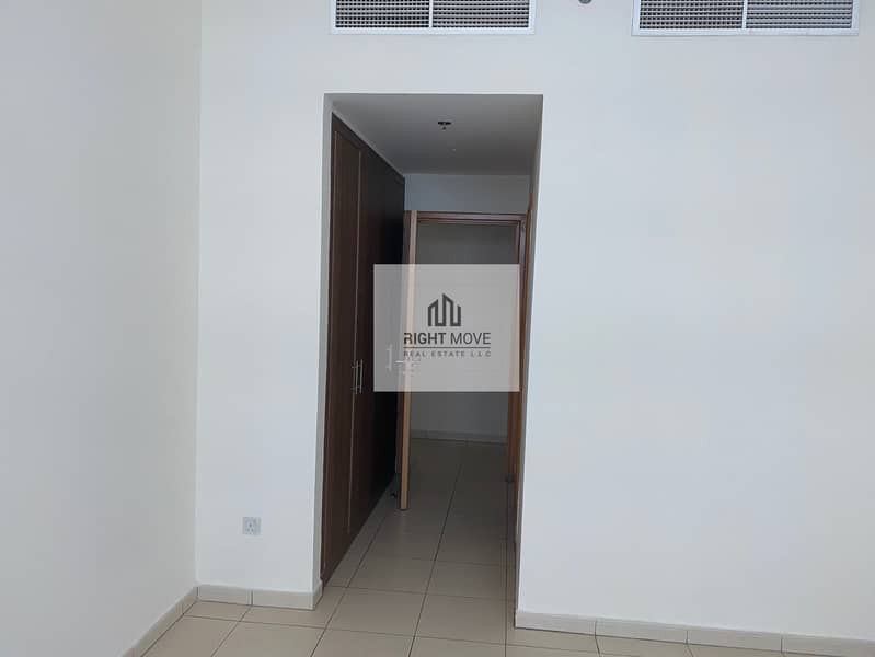 5 2 BHK with parking for rent in Ajman One Towers