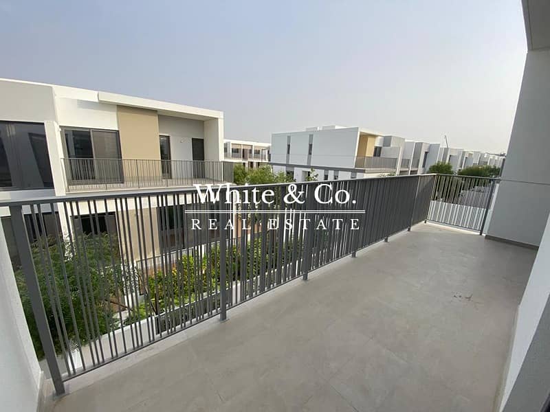 4 bed + maids | Corner Unit | Unfurnished 4 bed + maids | Corner Unit | Unfurnished