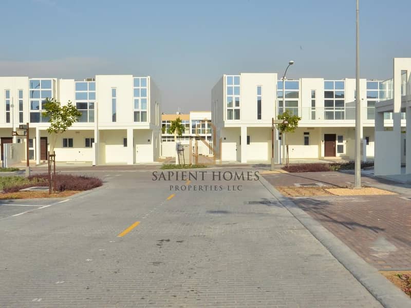 位于达马克山庄2号(达马克阿克雅),圣地住宅区 3 卧室的联排别墅 1400000 AED - 7753586 位于达马克山庄2号(达马克阿克雅),圣地住宅区 3 卧室的联排别墅 1400000 AED - 7753586