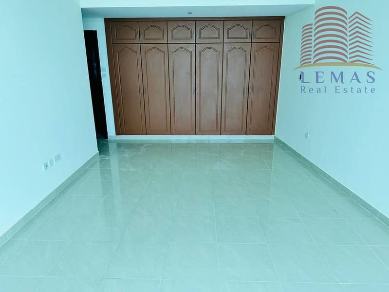 4 30d5eecc-e586-4d9a-844d-34bdbf8018a5. jpg
