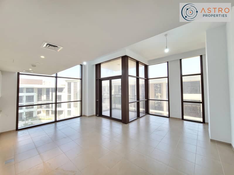 Vacant | Pool View | Best Layout | CALL NOW! Vacant | Pool View | Best Layout | CALL NOW!