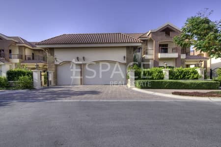 Superb Upgraded Mansion with Full Lake View Superb Upgraded Mansion with Full Lake View