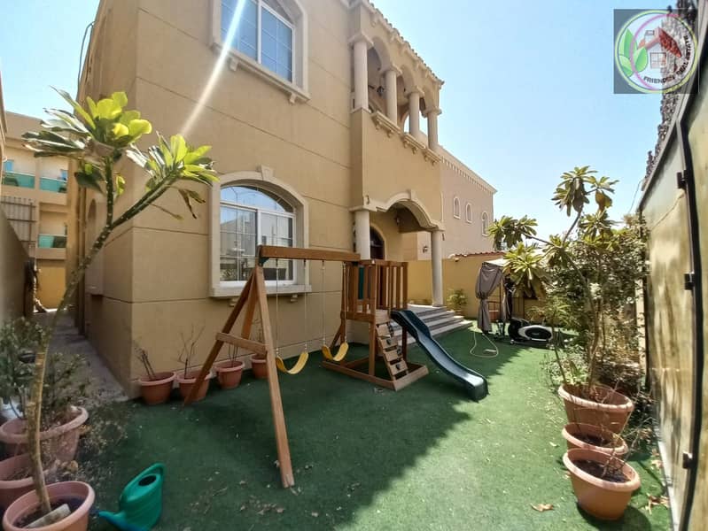 للبيع بالكهربا والماء والمكيفات _ فيلا نظيفه ومرتبه جدا _ بجوار كافة الخدمات_ بسعر مغري جدا_ تمويل بنكي 100 %_ بدون دفعه مقدمه للبيع بالكهربا والماء والمكيفات _ فيلا نظيفه ومرتبه جدا _ بجوار كافة الخدمات_ بسعر مغري جدا_ تمويل بنكي 100 %_ بدون دفعه مقدمه