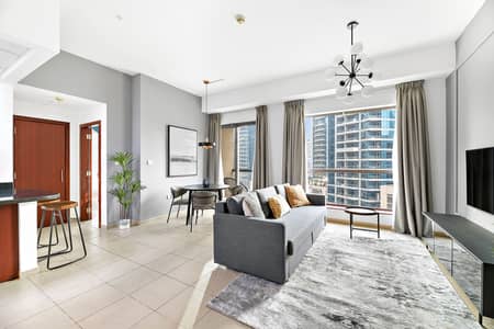 1 Bedroom Flat for Rent in Jumeirah Beach Residence (JBR), Dubai - Living room
