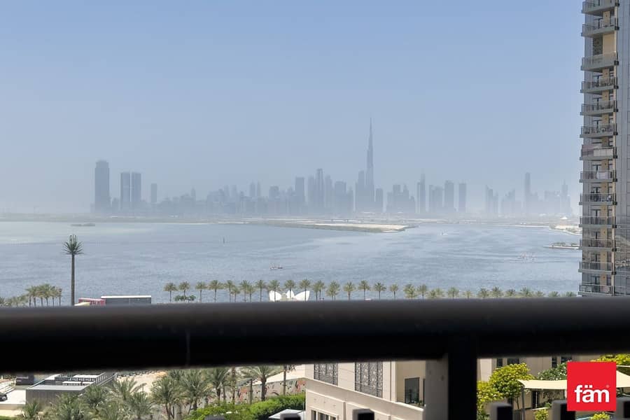 Stunning Apartment | Burj Khalifa View | Sea View