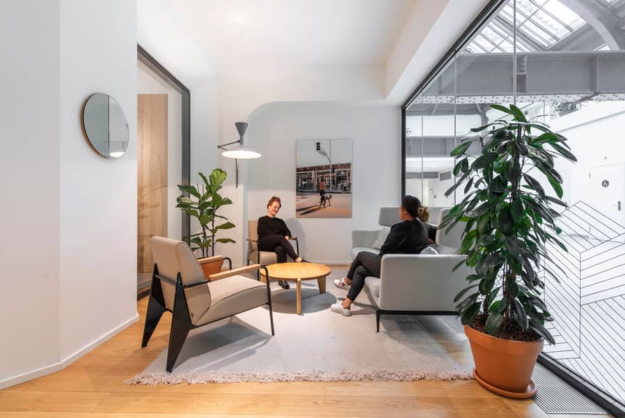 10 Spaces Gorch-Fock-Wall 4783 Hamburg Germany Business Club Gorch-Fock-Wall 1A. jpg