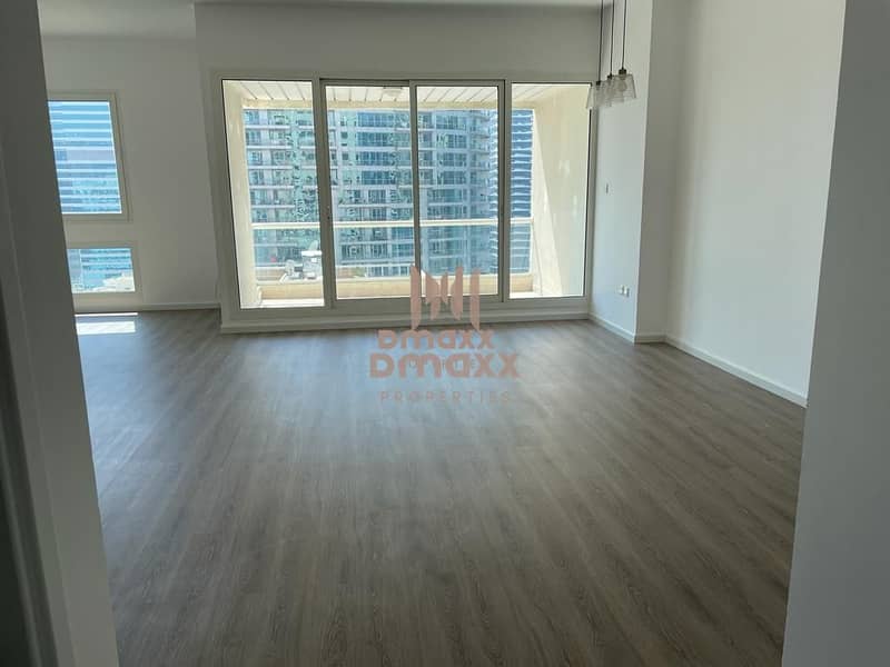Large Suite | Marina View | 4 Cheques