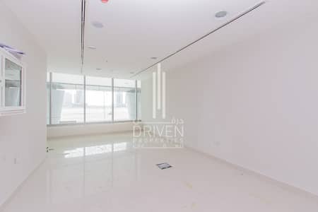 FULLY FITTED RETAIL SPACE IN BUSINESS BAY FULLY FITTED RETAIL SPACE IN BUSINESS BAY