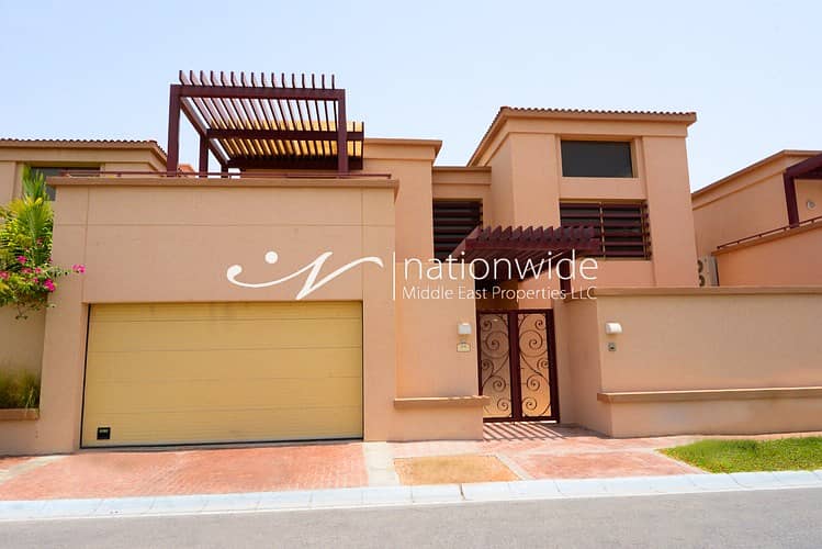 Good Deal 4 BR Townhouse in Golf Gardens