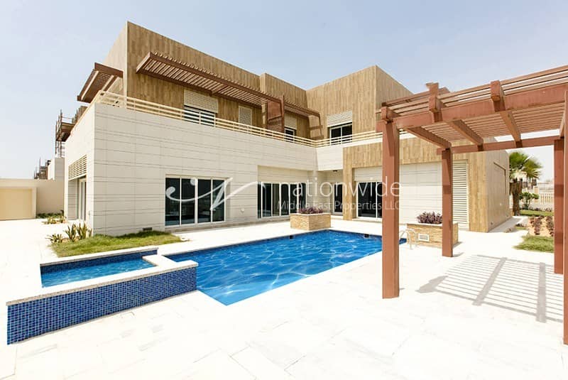 Luxury at its Best in this 6BR Villa + Pool