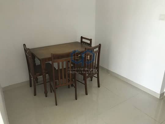 Well maintained 1 Br Apt in Marina Bay!!