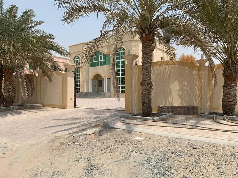 For sale, a villa in Ajman, Al Rawda area, 10,000 square feet, fully renovated. .