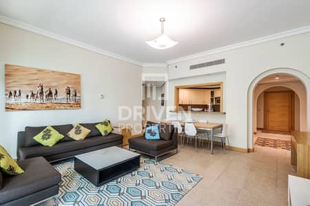 2 Bedroom Flat for Rent in Palm Jumeirah, Dubai - Furnished with Beach Access | High Floor