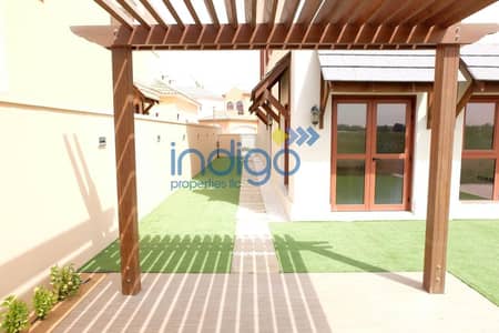 Best value 4 BR villa with a lake view Best value 4 BR villa with a lake view