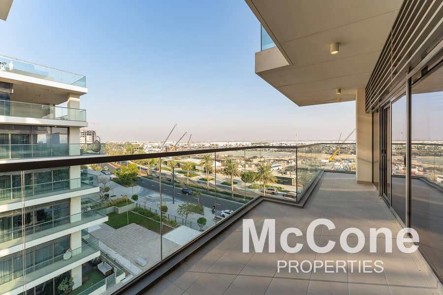 Spacious | Corner Unit | Vacant Spacious | Corner Unit | Vacant