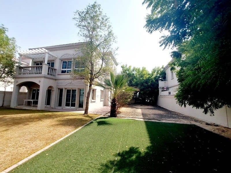Luxurious Villa | Serene Location | Completely Private | Pets Allowed Luxurious Villa | Serene Location | Completely Private | Pets Allowed
