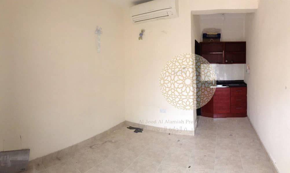 21 EXCELLENT FINISHING 5 BEDROOM SEMI INDEPENDENT CORNER VILLA WITH JACUZZI POOL AND DRIVER ROOM FOR RENT IN KHALIFA CITY A
