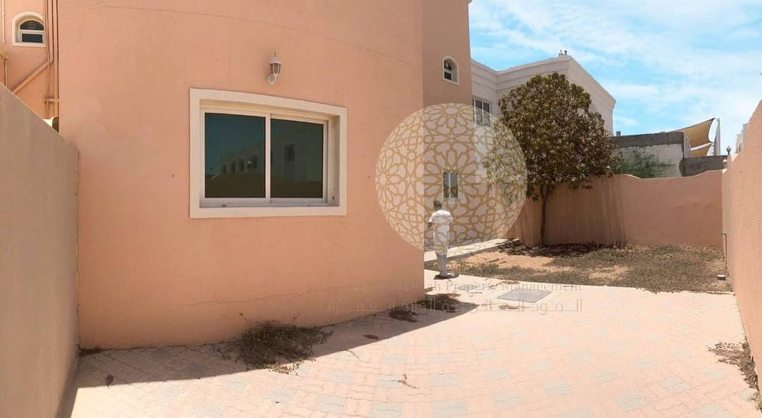 4 SWEET AND BRIGHT 4 BEDROOM COMPOUND VILLA WITH MAJLIS AND MAID ROOM FOR RENT IN KHALIFA CITY A