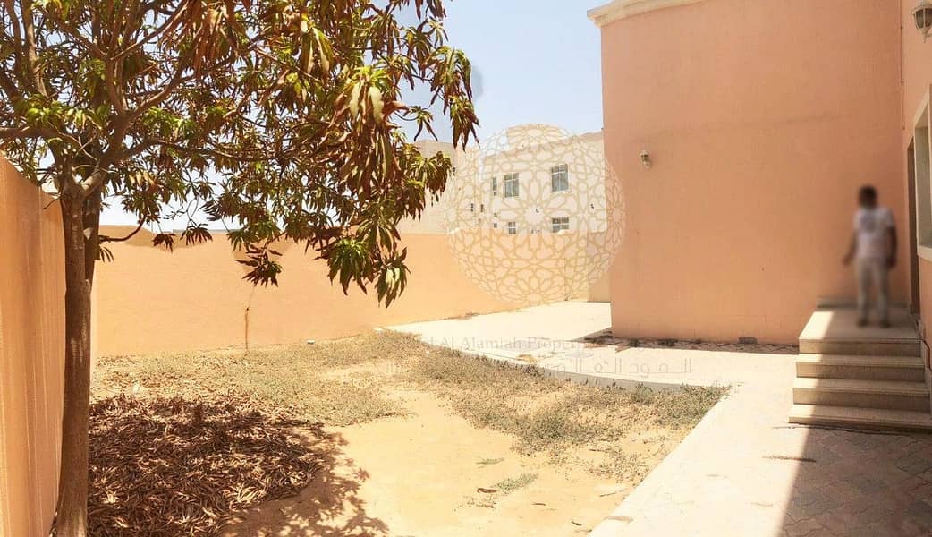 5 SWEET AND BRIGHT 4 BEDROOM COMPOUND VILLA WITH MAJLIS AND MAID ROOM FOR RENT IN KHALIFA CITY A