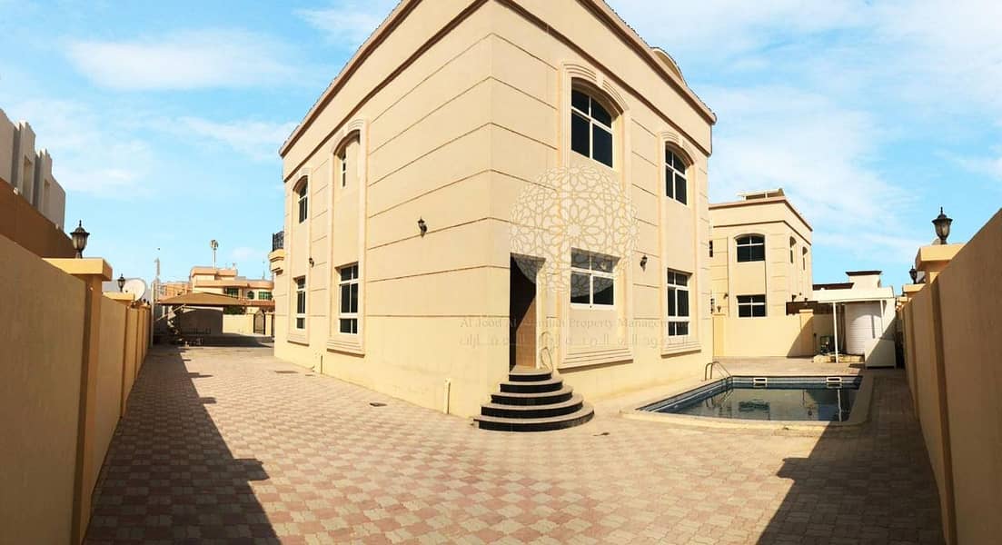 11 STUNNING 5 BEDROOM INDEPENDENT VILLA WITH MAJLIS OUTSIDE