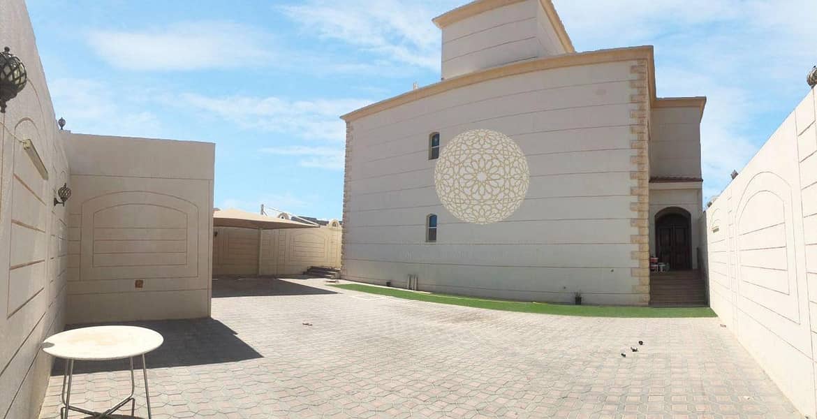 3 BEAUTIFULLY BUILD INDEPENDENT 4 MASTER BEDROOM VILLA WITH BIG HOSH FOR RENT IN MOHAMMED BIN ZAYED CITY