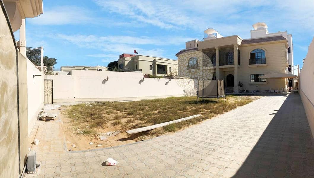 5 SUPER DELUXE 6 MASTER BEDROOM SEMI INDEPENDENT VILLA WITH BIG HOSH FOR RENT IN KHALIFA CITY A