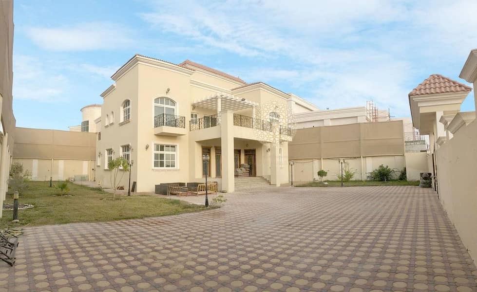 LUXURIOUS FULLY FURNISHED VILLA WITH 6 MASTER BEDROOM AND DRIVER ROOM FOR RENT IN MOHAMMED BIN ZAYED CITY