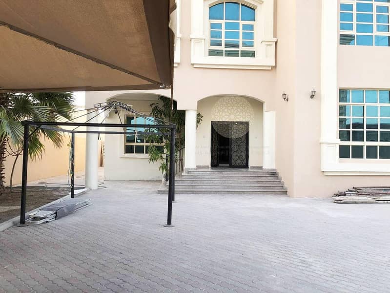 5 SUPER DELUXE 5 MASTER BEDROOM INDEPENDENT VILLA WITH KITCHEN OUTSIDE FOR RENT IN KHALIFA CITY A