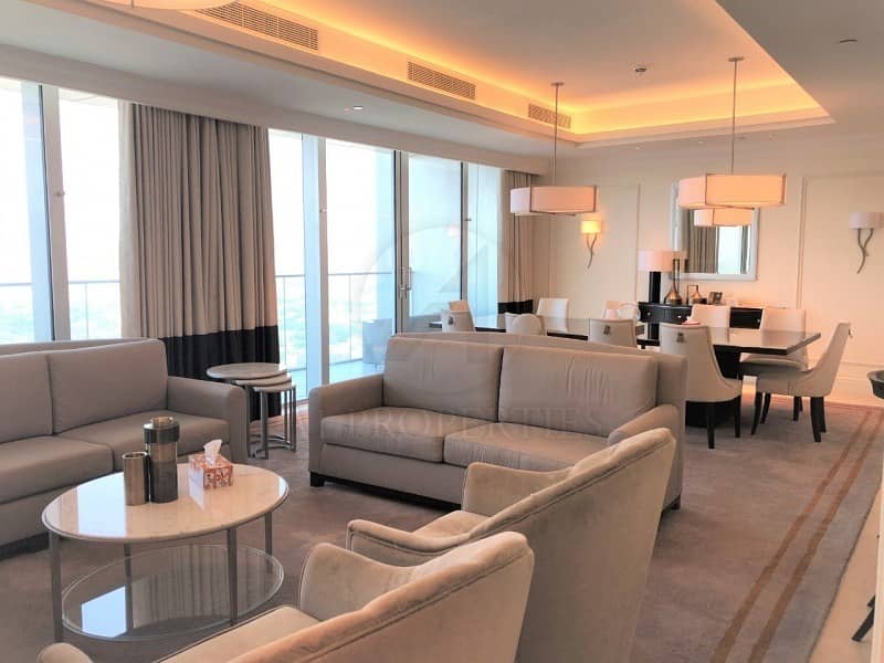 Luxurious 4BR Apartment in The Address BLVD Luxurious 4BR Apartment in The Address BLVD