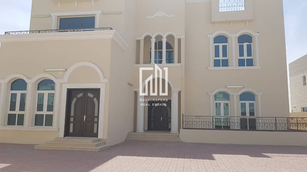 Вилла в Мадинат Аль Рияд, 5 спален, 180000 AED - 6296921