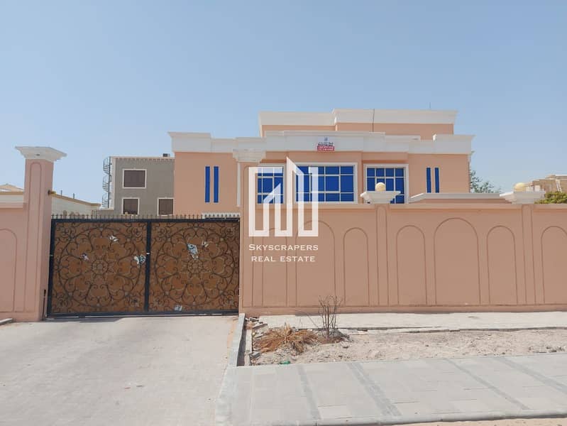 Stunning  villa 15 bedrooms master in Khalifa A