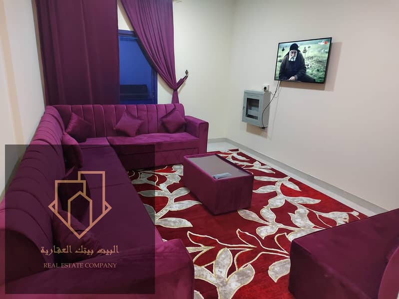 Furnished apartment,2bhk fully new furniture, central air conditioning 2 bathrooms, close to the east, and a minute to Mohammed Ibn zaid Street
